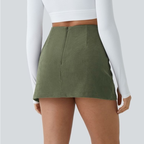 Halara High Waisted Back Zipper Split Hem 2-in-1 Corduroy Casual Skirt - Picture 4 of 7